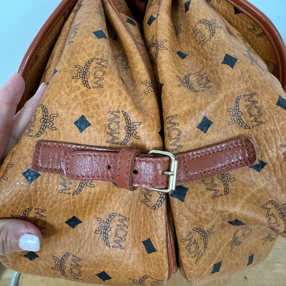 MCM VISETOS  VINTAGE COGNAC TWO SIDED LUGGAGE MESSENGER BAG. MADE IN GERMANY - Picture 7 of 16